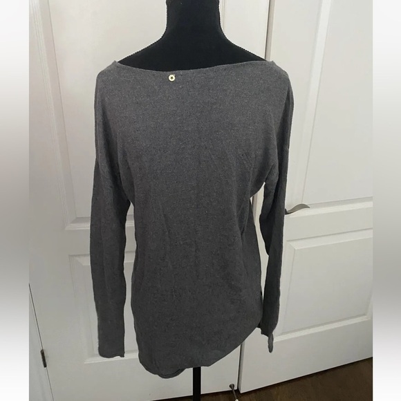 SILVIAN HEACH Gray long sleeve knit soft women’s top Size Small - Picture 2 of 6